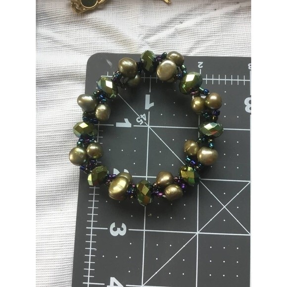 Green and Gold Stretchy Bracelet - Picture 2 of 2